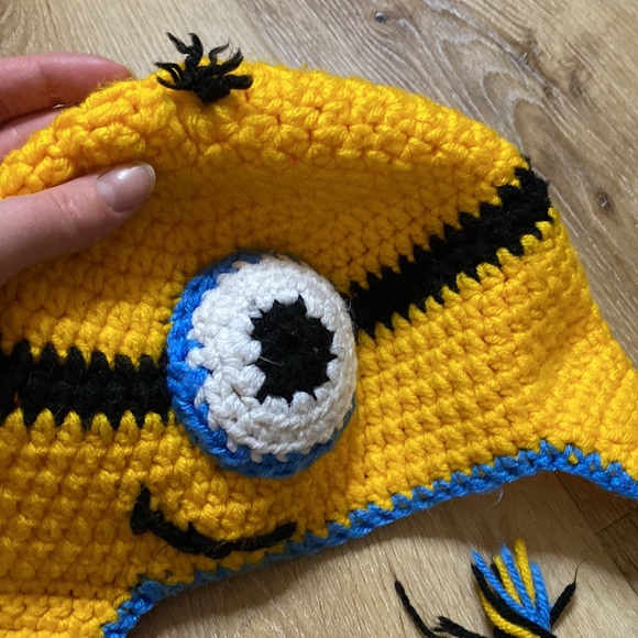 Crochet Minions Toque, Stuart from Despicable Me. - Picture 5 of 7
